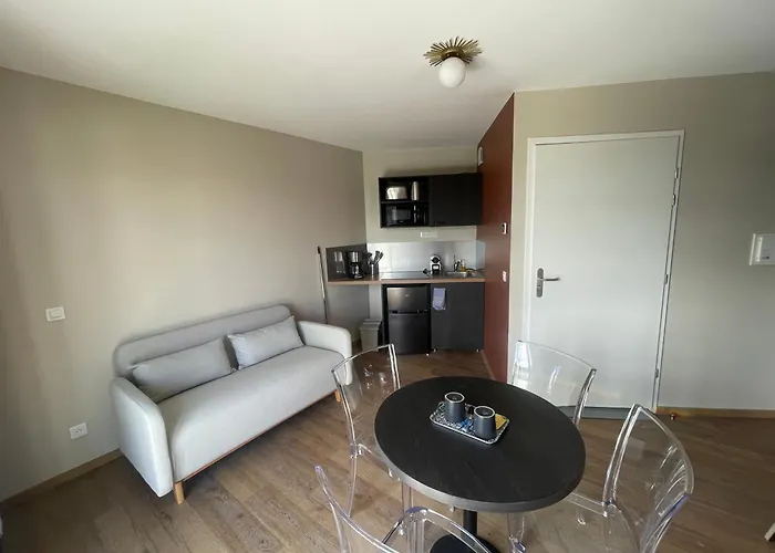 Aparthotel Smart 105 4*