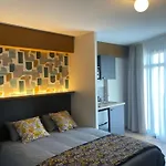 Smart 105 Aparthotel 4*