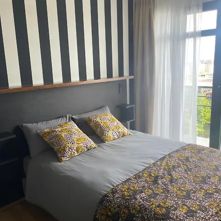 Aparthotel Smart 105 *