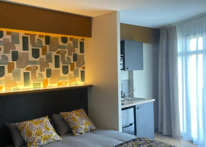 Smart 105 Appart hôtel 4*